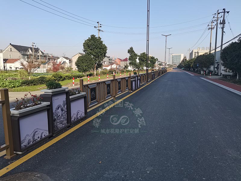 广东道路花箱及护栏的组合，在城市发展中的作用